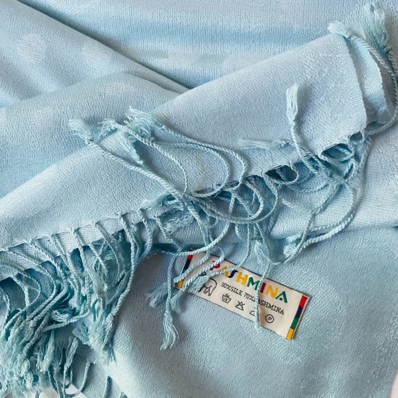 PASHMINA Women's Long Fringed Wrap EUC - Picture 2 of 5